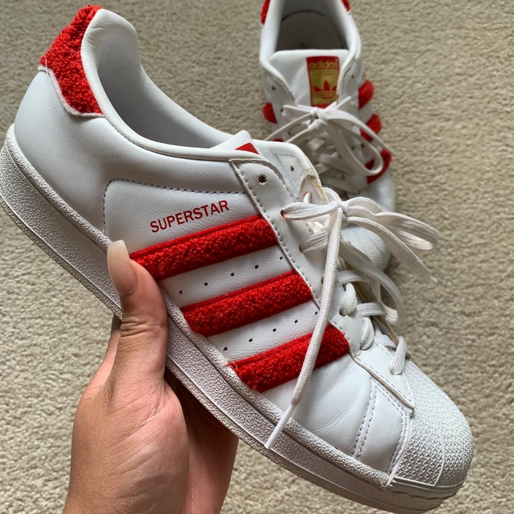 women’s Adidas Superstar Original sneakers